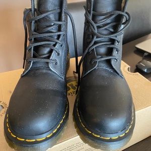 Dr Martens Serena Boots